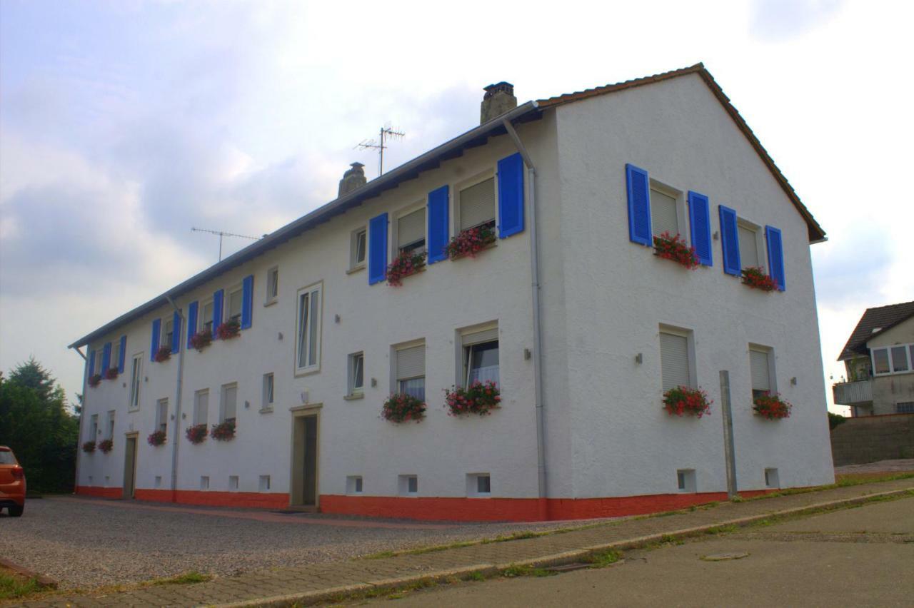 Wdwell Apartment *